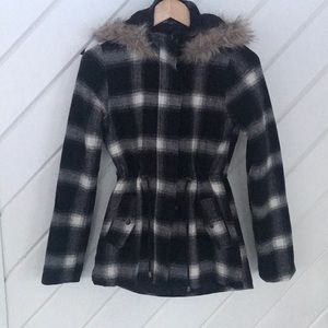 Mossimo Buffalo Plaid Jacket- fur hood!